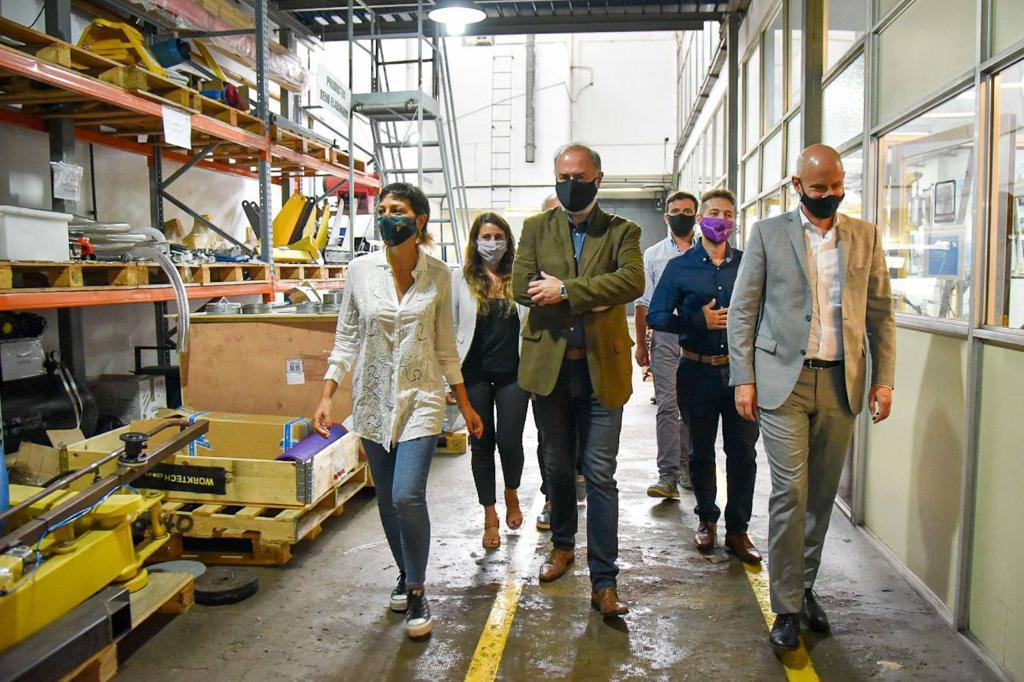 MAYRA Y GUILLERMO MEREDIZ RECORRIERON LAS INSTALACIONES DE WORKTECH SRL