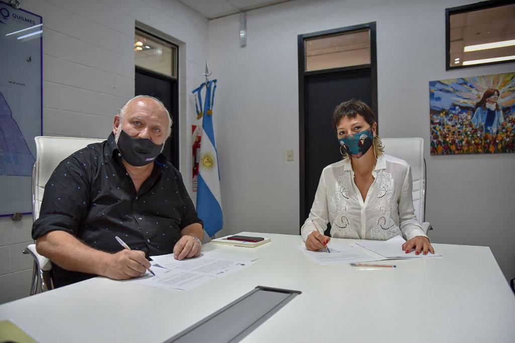 MAYRA Y EL DOCTOR ROMERO FIRMARON UN ACTA ACUERDO