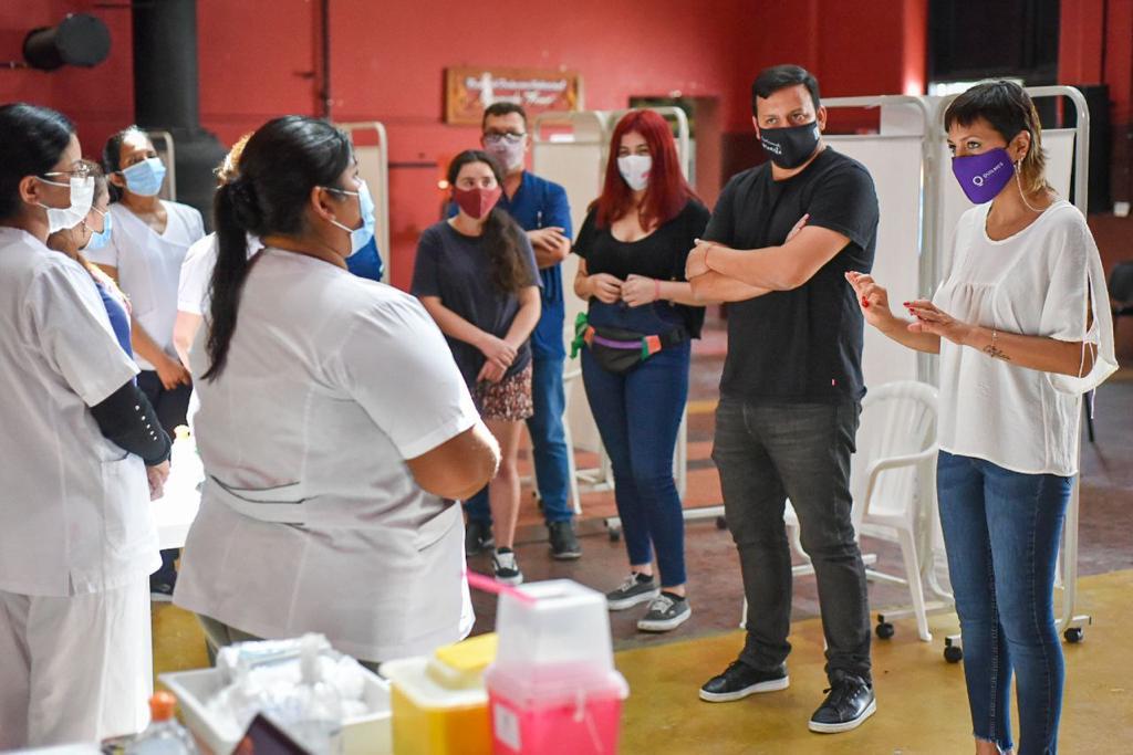 MAYRA PARTICIPÓ DE UNA NUEVA JORNADA DEL OPERATIVO DE VACUNACIÓN EN BERNAL