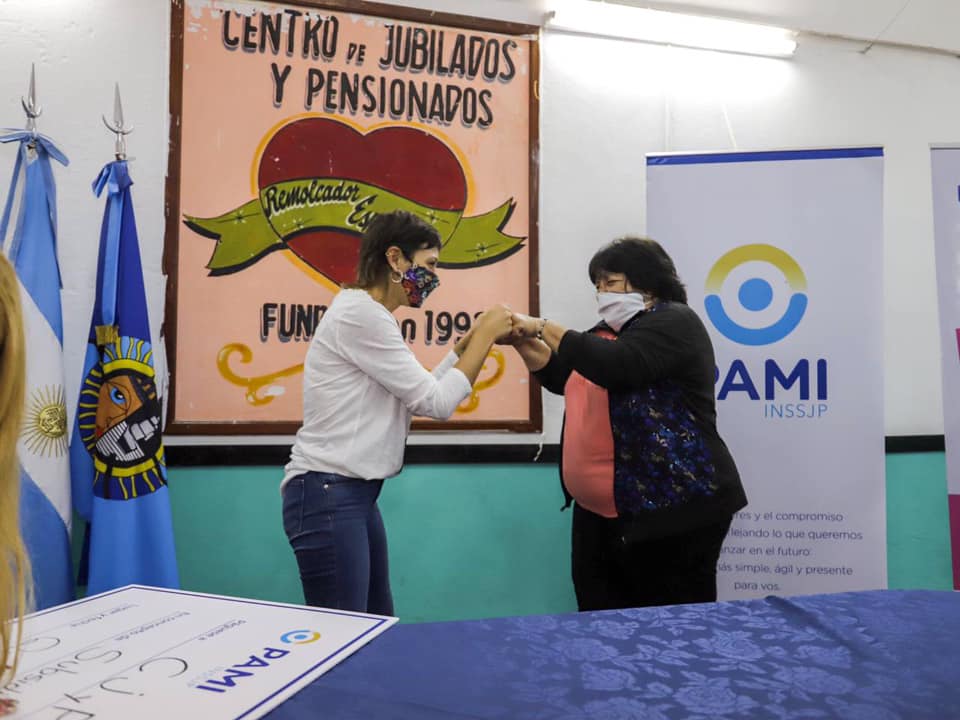 MAYRA ACOMPAÑÓ LA FIRMA DE CONVENIOS DE PAMI CON CENTROS DE JUBILADOS