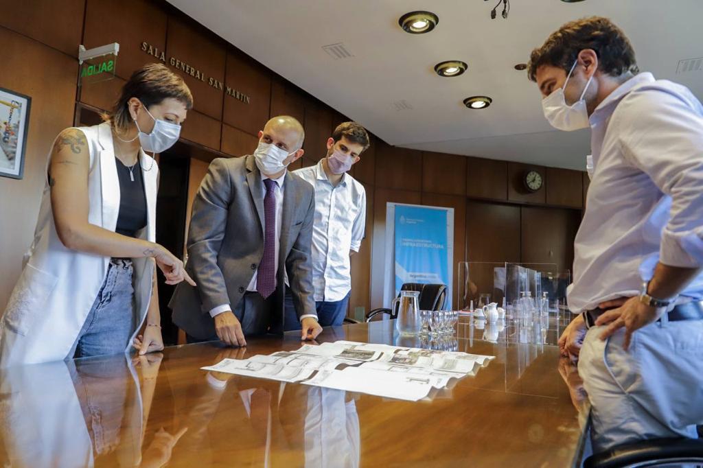 MAYRA FIRMÓ CONVENIOS PARA LA CONSTRUCCIÓN DE NUEVOS PASOS BAJO NIVEL