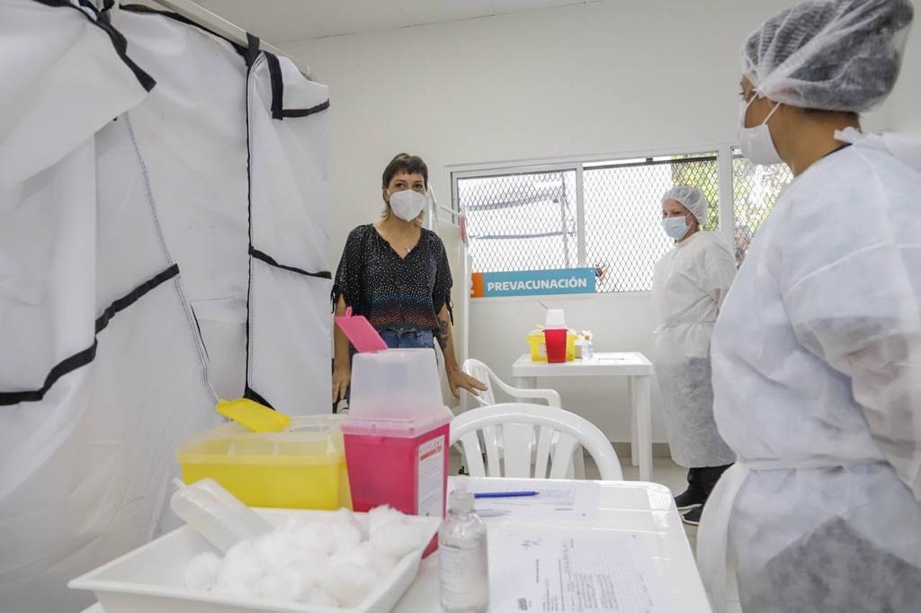 MAYRA SUPERVISÓ LA APLICACIÓN DE VACUNAS CONTRA EL COVID