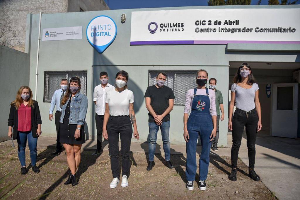  MAYRA INAUGURÓ UN PUNTO DIGITAL EN EL CIC 2 DE ABRIL DE EZPELETA