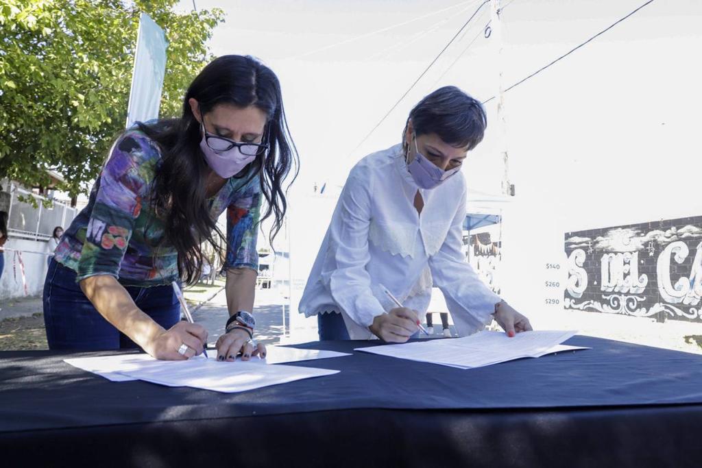 MAYRA Y ESPAÑOL RECORRIERON EL MFA EN EZPELETA Y FIRMARON UN CONVENIO