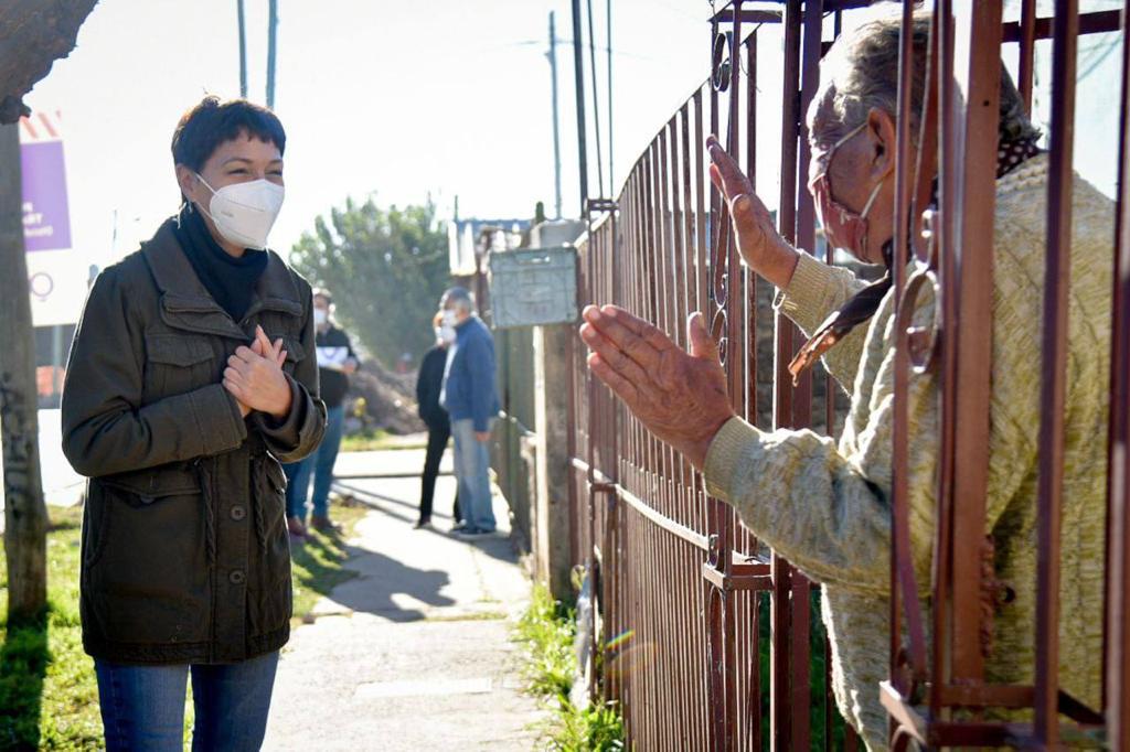 MAYRA SUPERVISÓ LOS PAVIMENTOS QUE SE EJECUTAN EN EL BARRIO INFANTINO