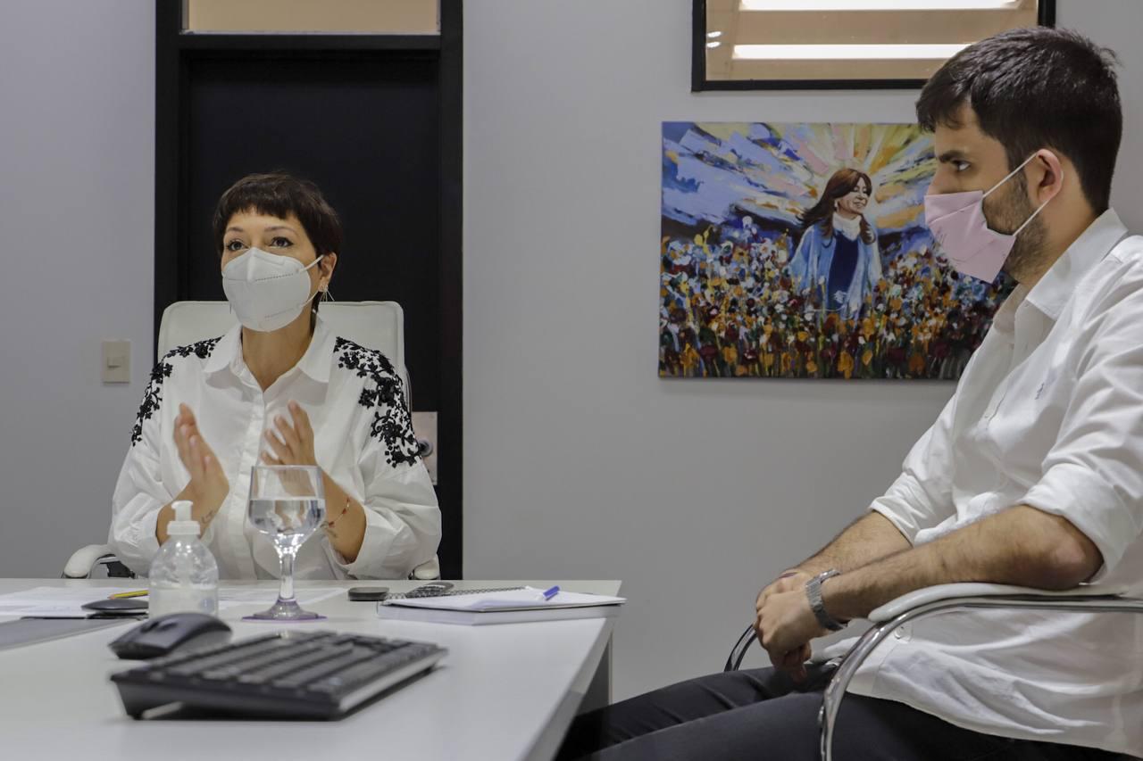 MAYRA ANUNCIÓ UN AUMENTO DEL 38% PARA LAS Y LOS TRABAJADORES MUNICIPALES