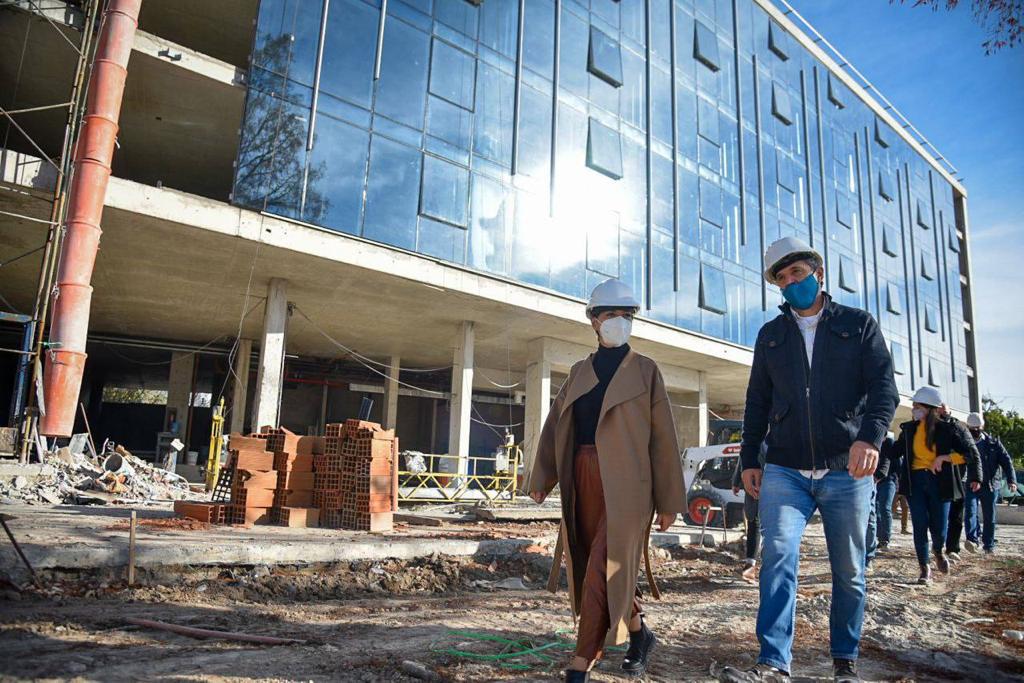 MAYRA RECORRIÓ LAS OBRAS DEL EMPRENDIMIENTO PRIVADO “NUEVO QUILMES PLAZA”