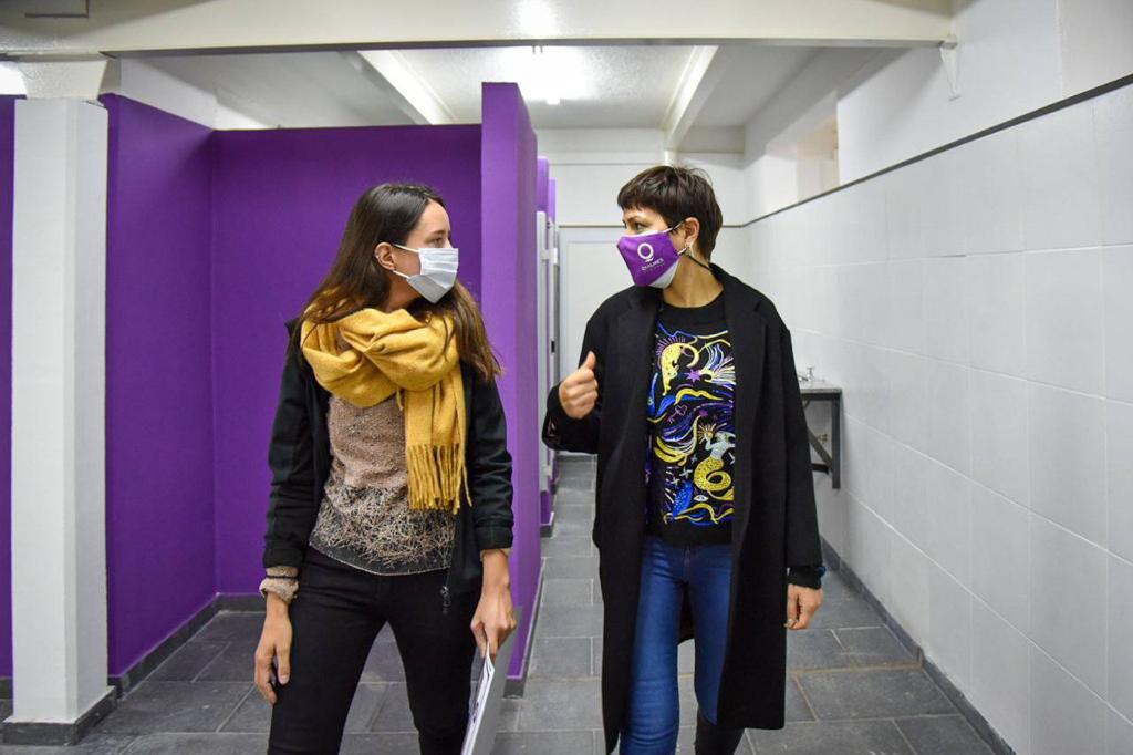 MAYRA RECORRIÓ LAS OBRAS DE PUESTA EN VALOR EN EL POLIDEPORTIVO MUNICIPAL