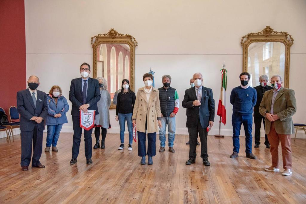 MAYRA CON MIEMBROS CONSULARES Y DE ENTIDADES DE LA COLECTIVIDAD ITALIANA