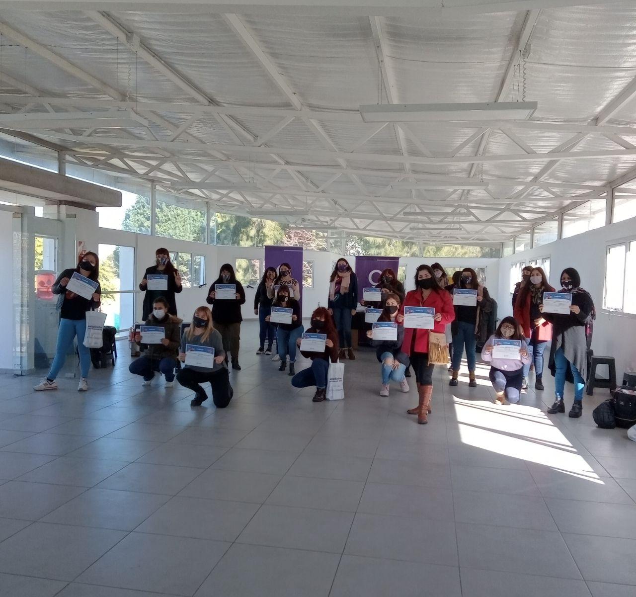  ENTREGA DE DIPLOMAS A MULTIPLICADORAS TERRITORIALES DE GÉNERO
