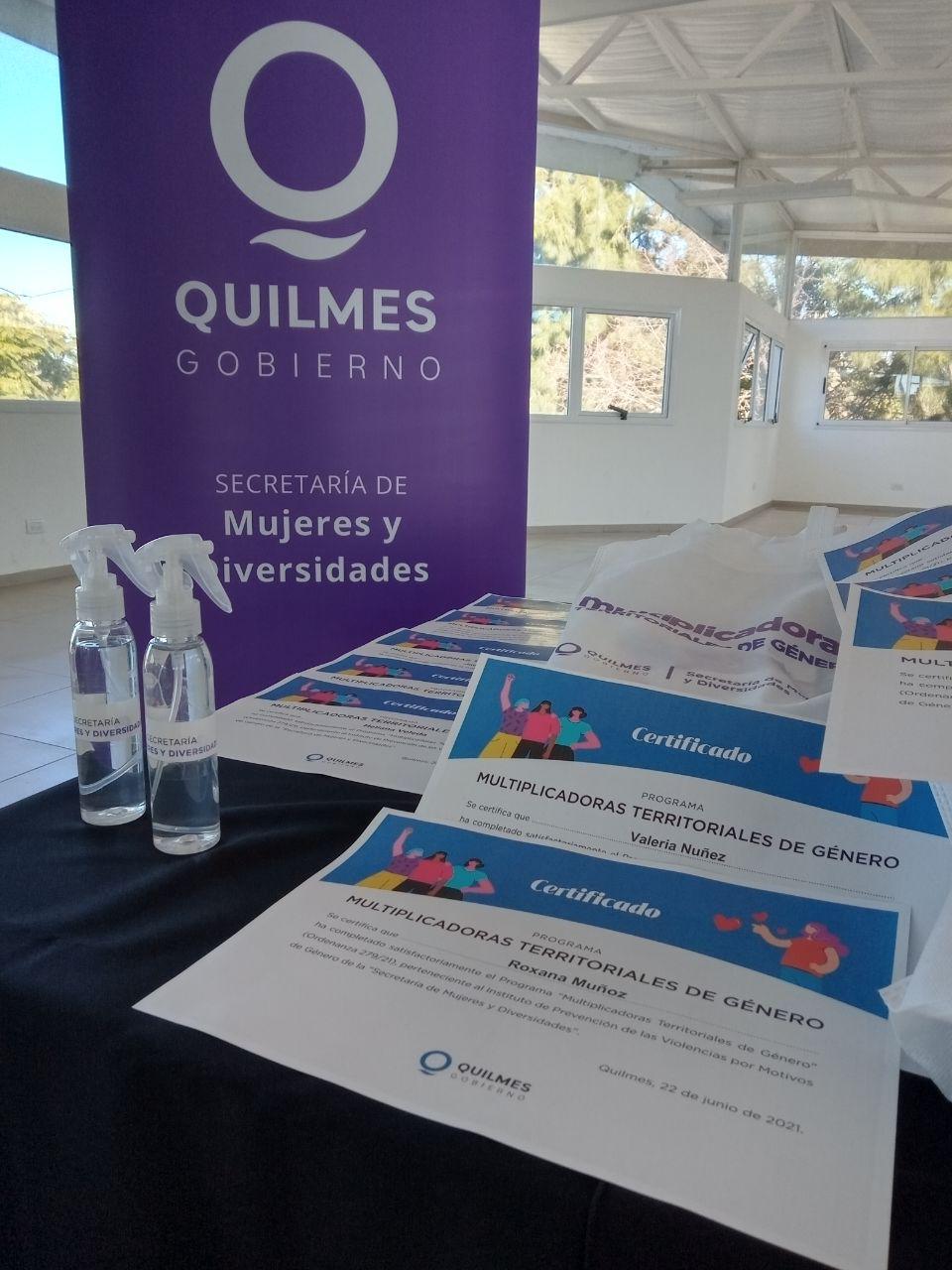  ENTREGA DE DIPLOMAS A MULTIPLICADORAS TERRITORIALES DE GÉNERO