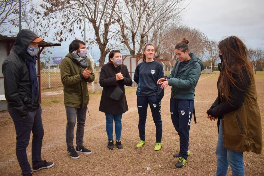  ACOMPAÑAMIENTO DEL MUNICIPIO EN EL CLÁSICO QUILMEÑO DE FÚTBOL FEMENINO 