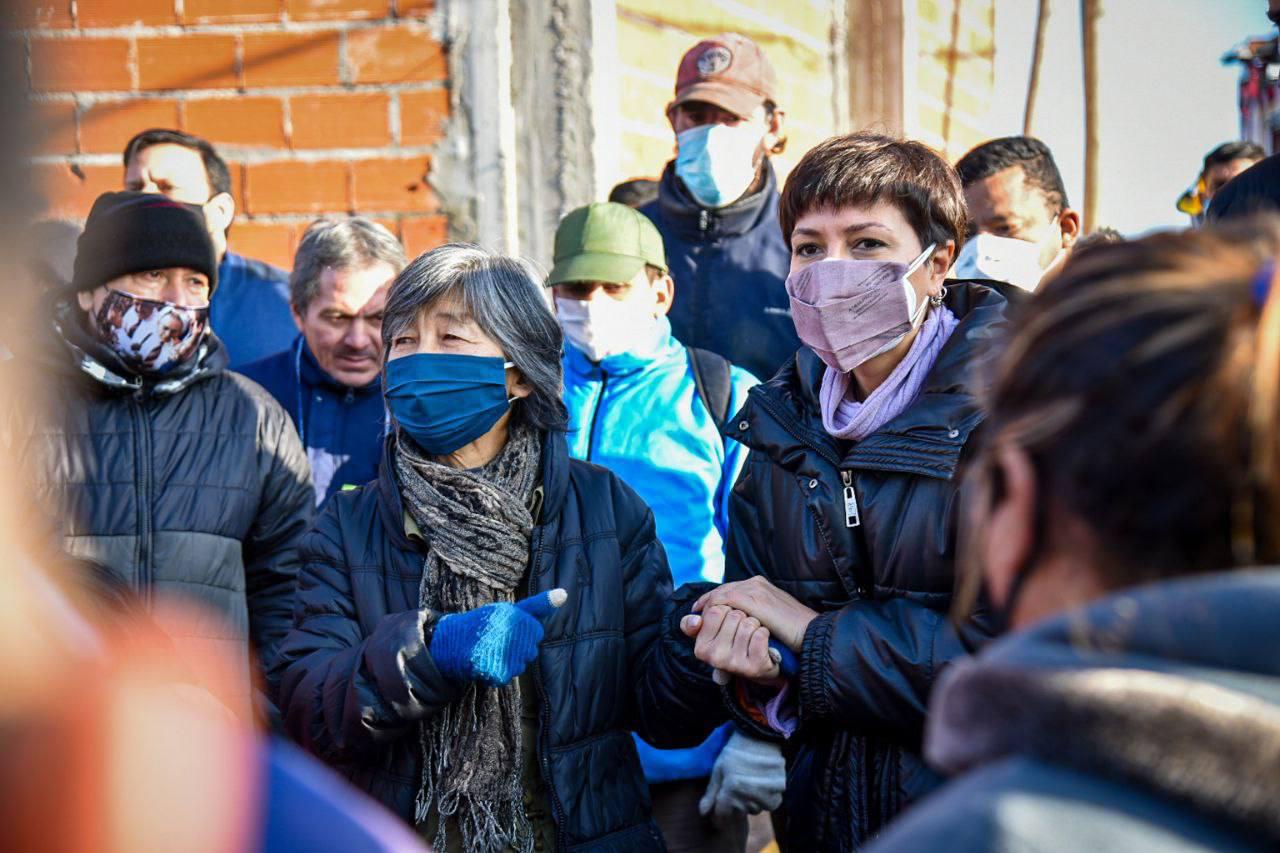 MAYRA EN ITATÍ JUNTO A LOS VECINOS Y VECINAS AFECTADOS POR EL INCENDIO