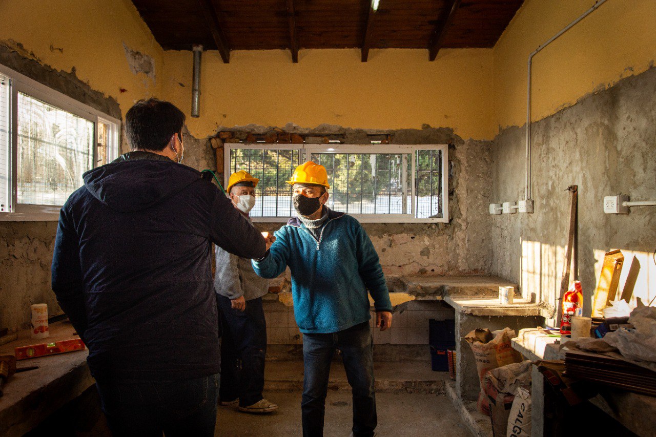 REFACCIÓN COMPLETA DE LAS COCINAS DE LAS ESCUELAS PRIMARIAS Nº 19 Y Nº 79