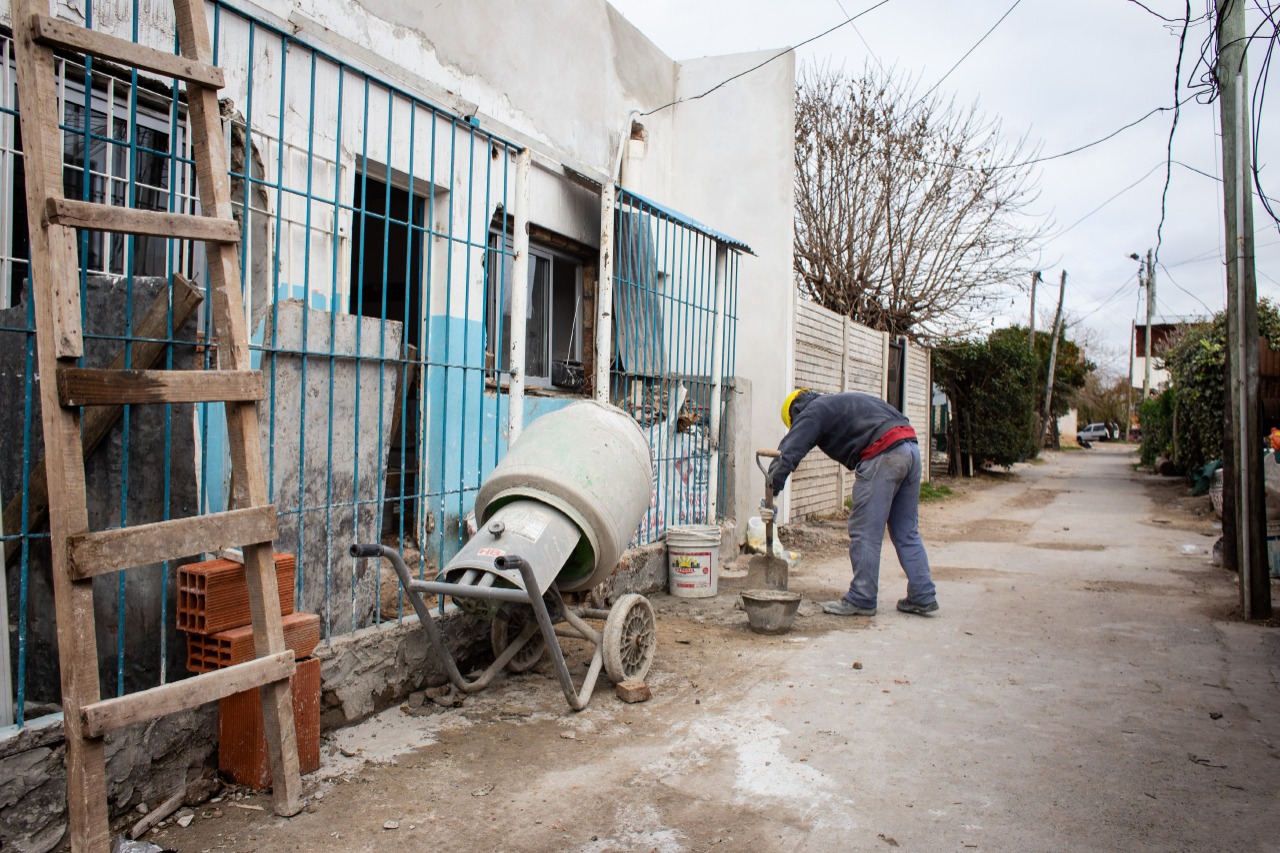 INTENSOS TRABAJOS DE READECUACIÓN EN EL CAPS LA VERA
