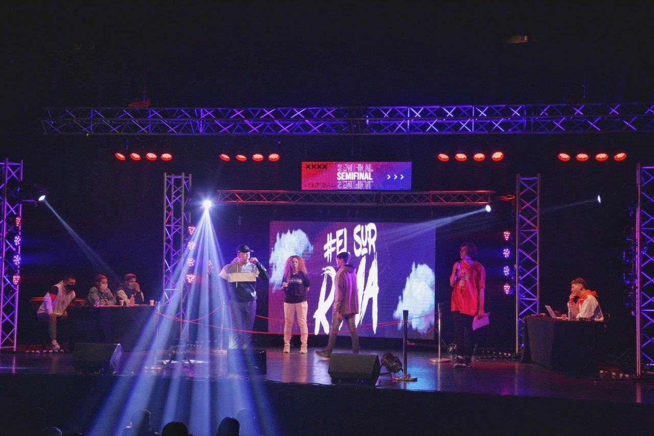  GRAN NOCHE DE BATALLAS FINALES DE LA COMPETENCIA MUNICIPAL DE FREESTYLE
