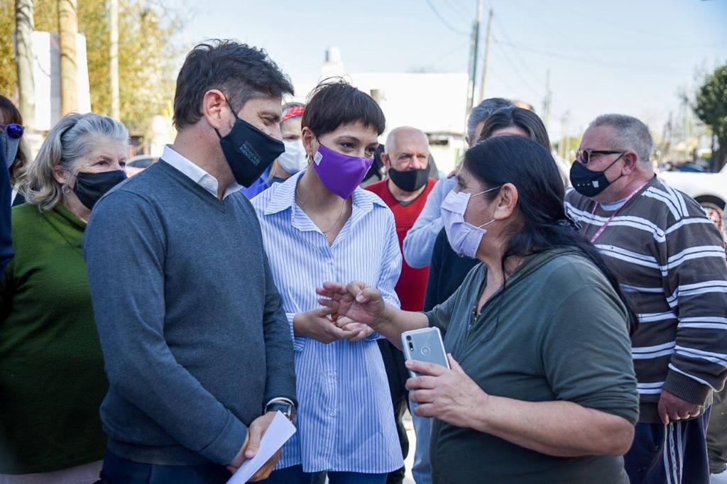  MAYRA Y KICILLOF RECORRIERON OBRAS DE PAVIMENTACIÓN EN VILLA LA FLORIDA