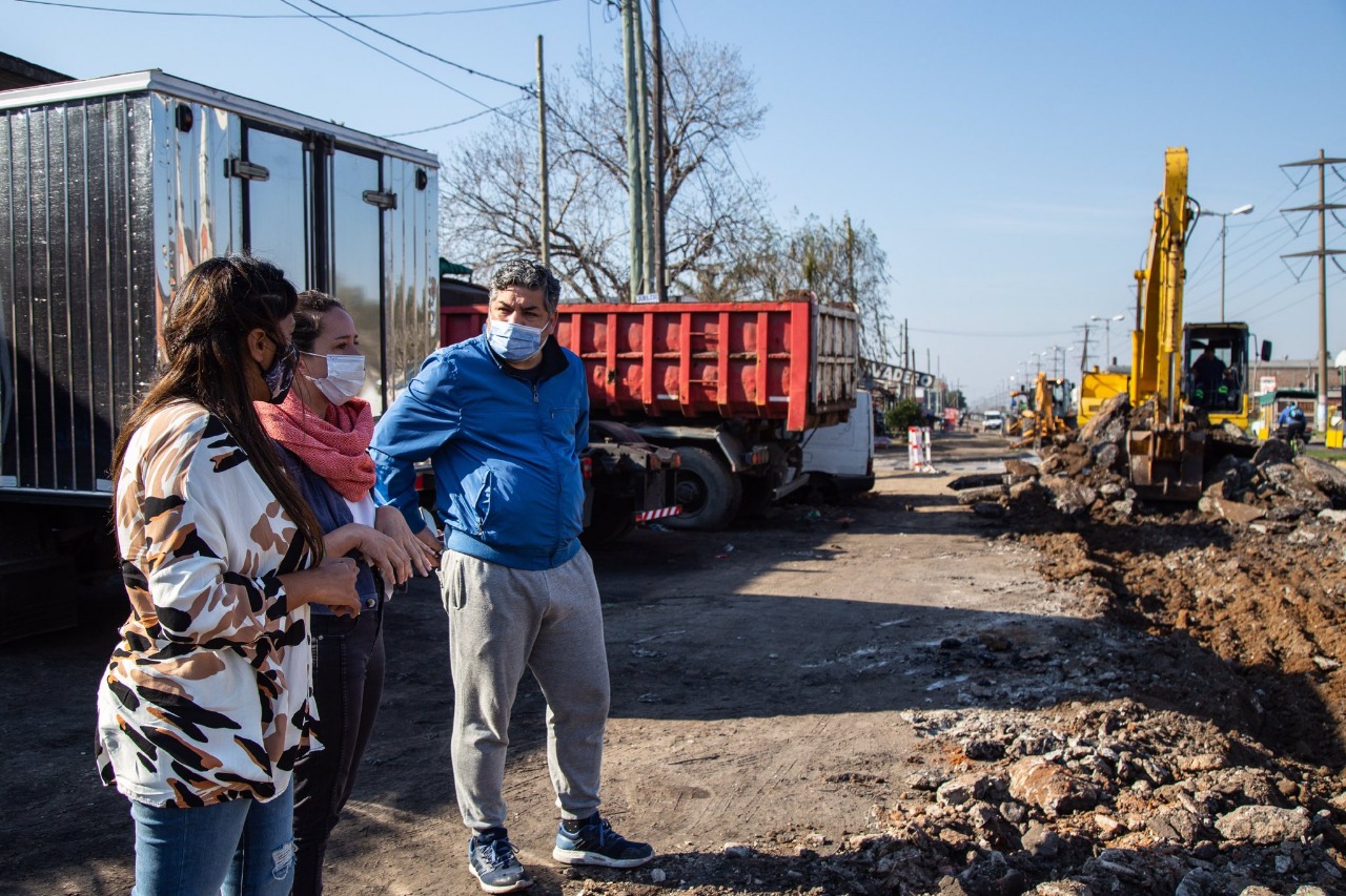 AVANZAN LOS TRABAJOS DE PUESTA EN VALOR EN AVENIDA LA PLATA
