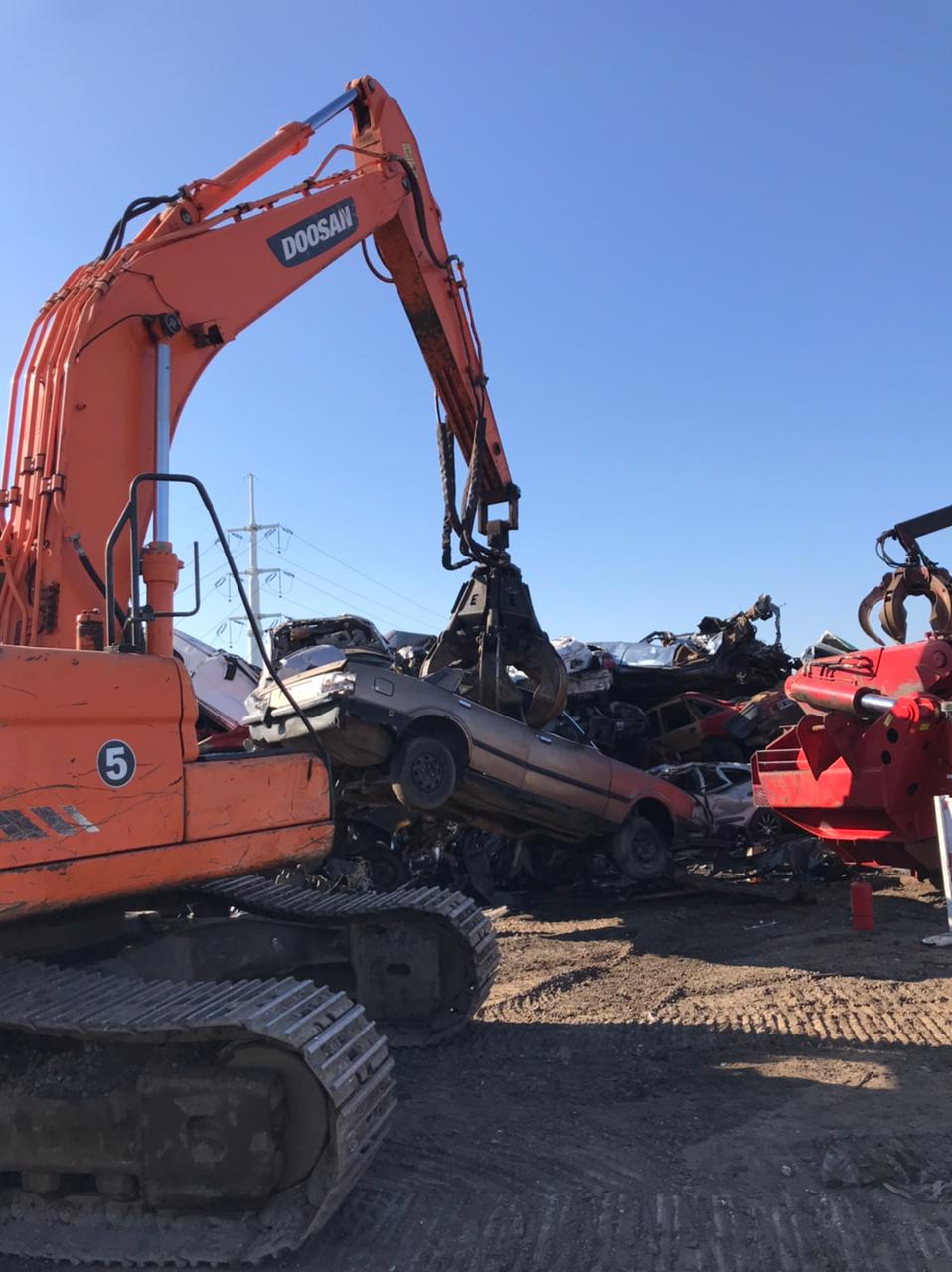TERCERA ETAPA DE COMPACTACIÓN DE VEHÍCULOS SECUESTRADOS EN QUILMES