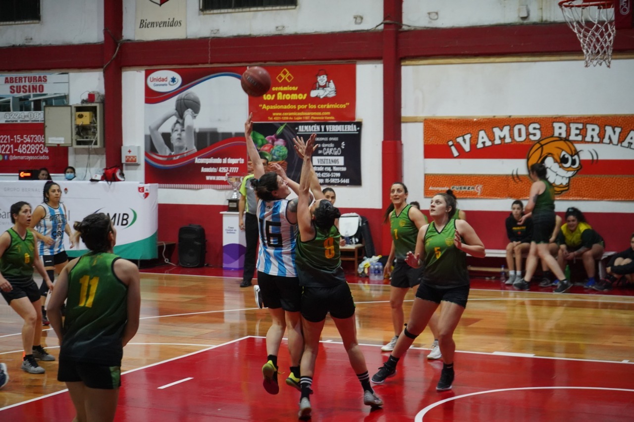  EL BÁSQUET TAMBIÉN SE LUCIÓ EN LA COPA “CIUDAD DE QUILMES”
