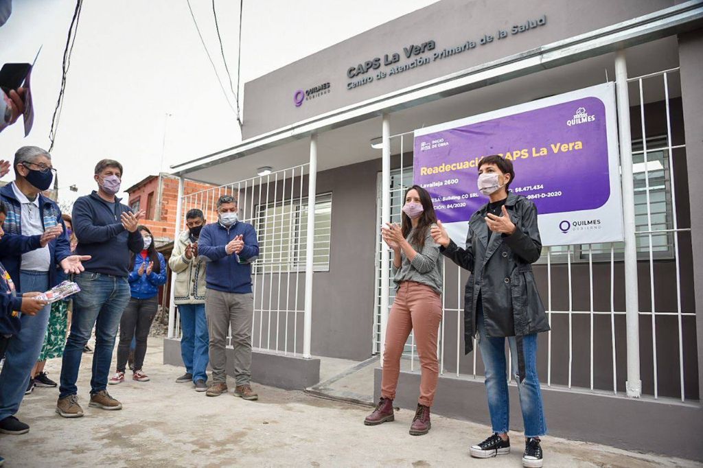 MAYRA RECORRIÓ LA OBRA DE REFACCIÓN INTEGRAL DEL CAPS LA VERA