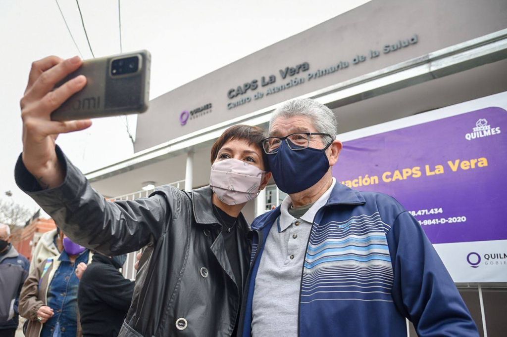  MAYRA RECORRIÓ LA OBRA DE REFACCIÓN INTEGRAL DEL CAPS LA VERA