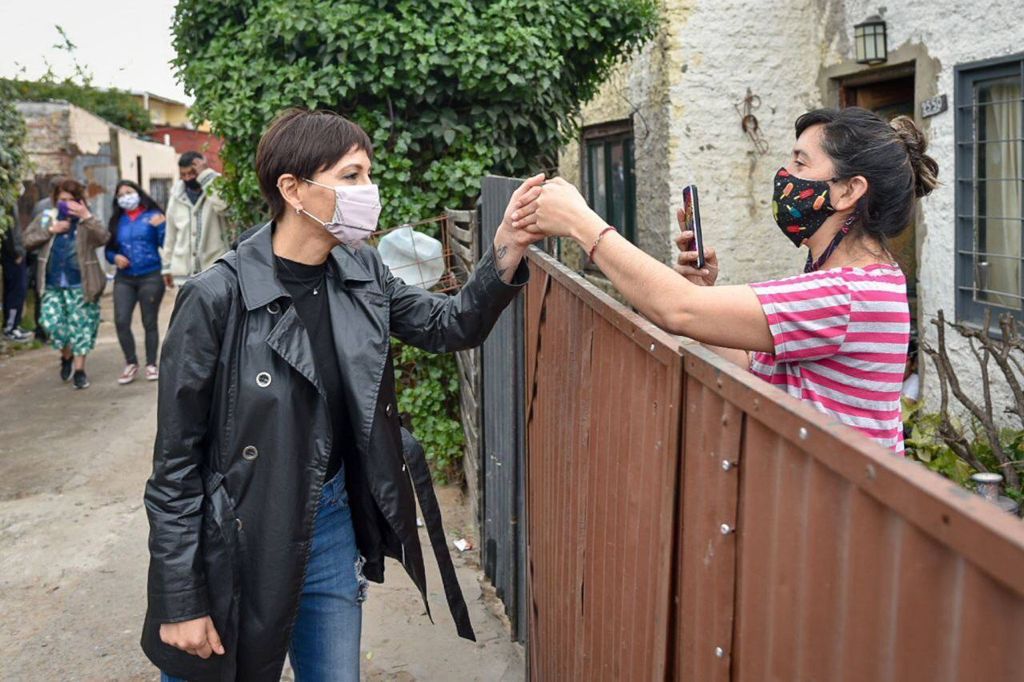  MAYRA RECORRIÓ LA OBRA DE REFACCIÓN INTEGRAL DEL CAPS LA VERA
