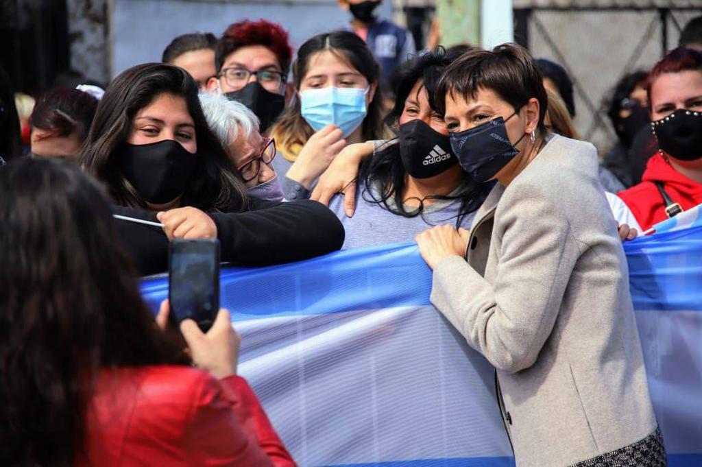 MAYRA CON EL PRESIDENTE EN LA PUESTA EN MARCHA DE 25 OBRAS EN 14 PROVINCIAS