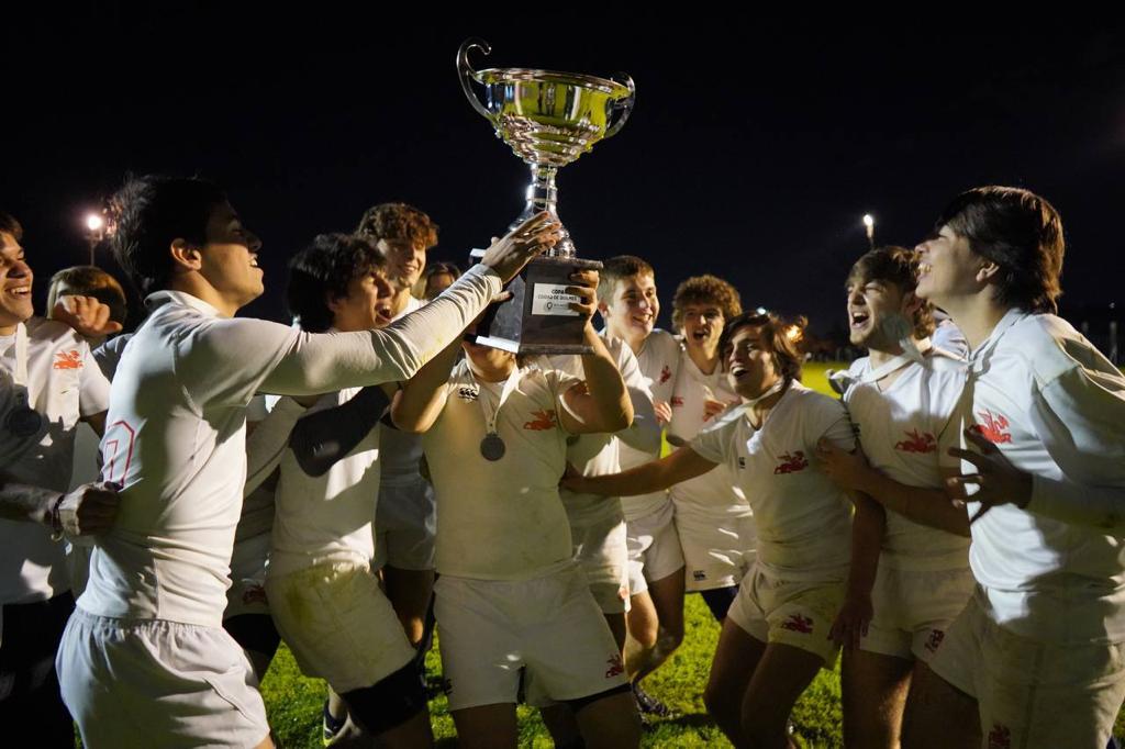  EL RUGBY TUVO SU NOCHE CON LA COPA CIUDAD DE QUILMES