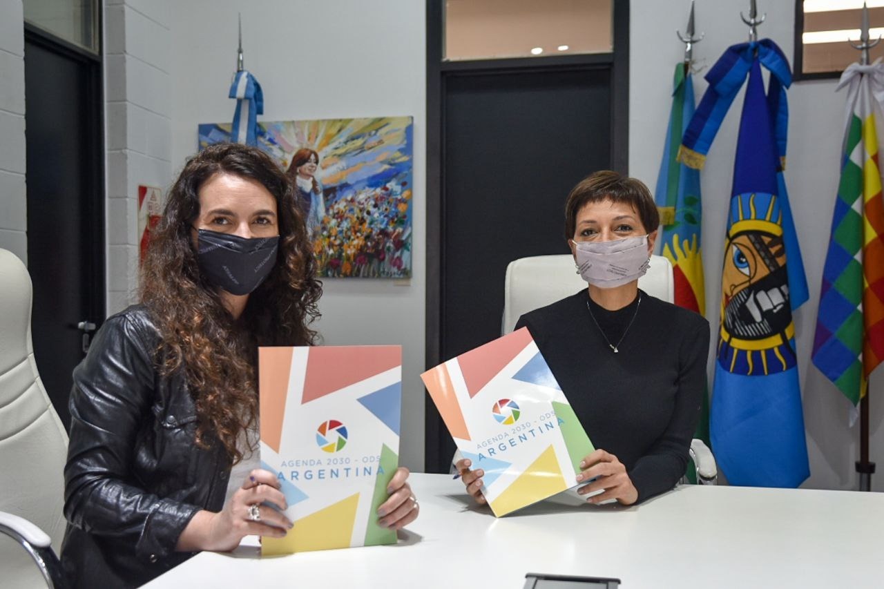 MAYRA FIRMÓ CONVENIOS PARA LA IMPLEMENTACIÓN DEL PROGRAMA ACCIONAR INFANCIA