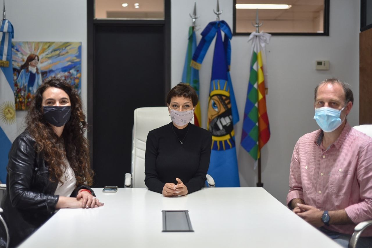 MAYRA FIRMÓ CONVENIOS PARA LA IMPLEMENTACIÓN DEL PROGRAMA ACCIONAR INFANCIA