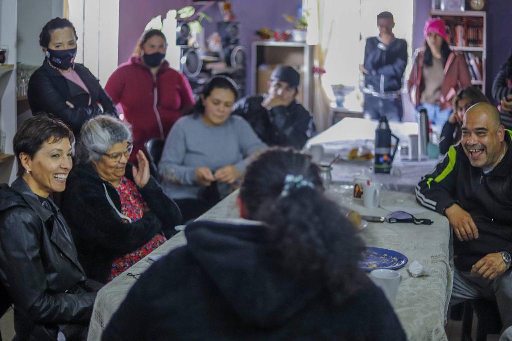 MAYRA RECORRIÓ EL BARRIO EL MONTE-MATADERO