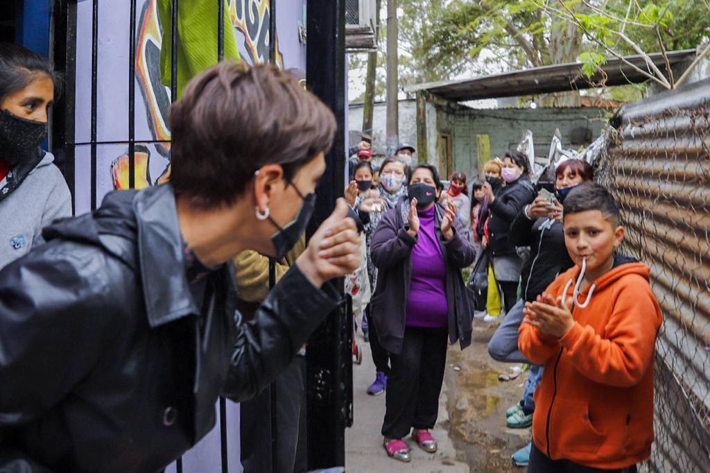 MAYRA RECORRIÓ EL BARRIO EL MONTE-MATADERO