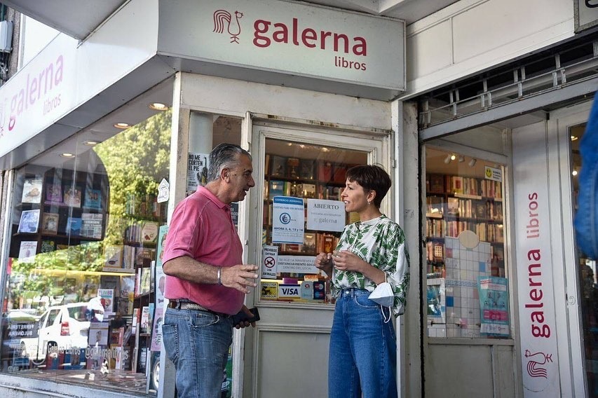  MAYRA SE REUNIÓ CON COMERCIANTES DE BERNAL CENTRO Y RECORRIÓ LOCALES