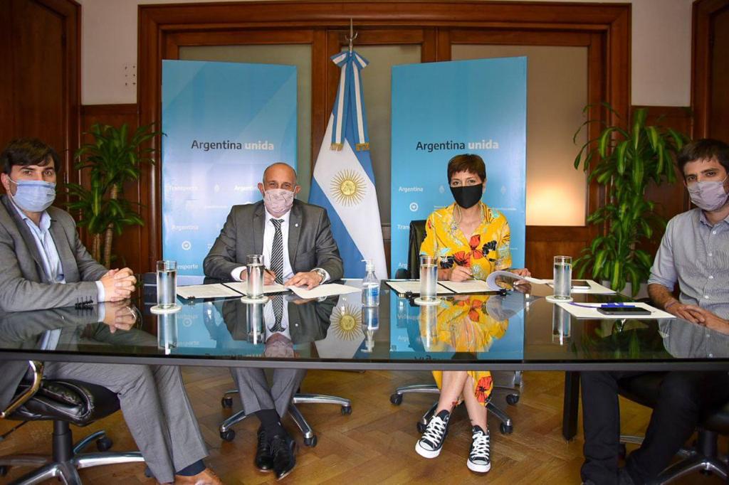 FIRMA DE CONVENIO PARA LA CONSTRUCCIÓN DE UNA RED DE CICLOVÍAS EN QUILMES