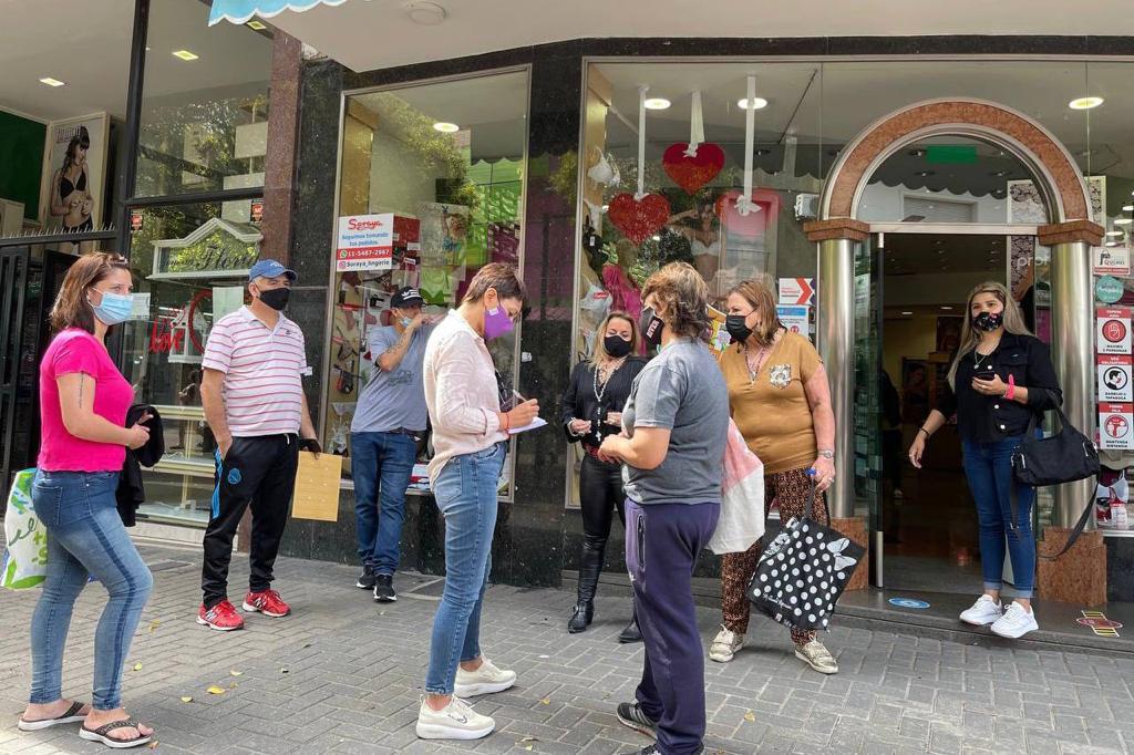  OPERATIVO DE DONACIÓN VOLUNTARIA DE SANGRE EN LA PLAZA SAN MARTÍN