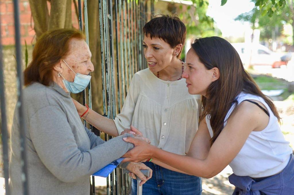 MAYRA SUPERVISÓ LAS OBRAS DE ASFALTO EN EL BARRIO LA UNIÓN VECINAL