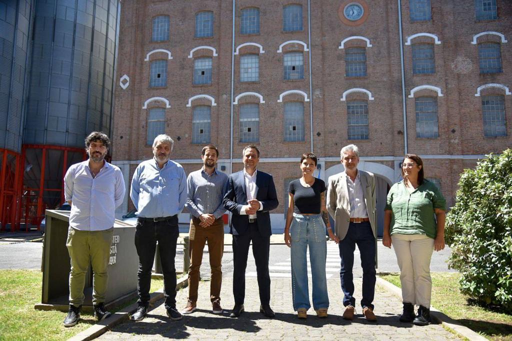 MAYRA Y CABANDIÉ VISITARON CERVECERÍA QUILMES