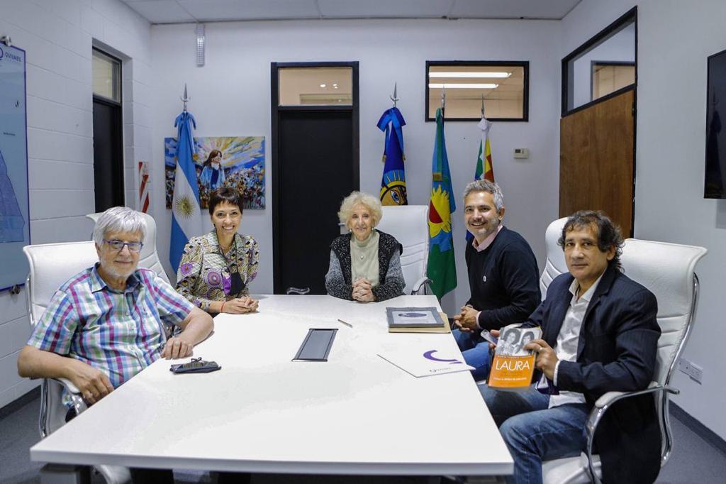MAYRA MENDOZA RECIBIÓ A ESTELA DE CARLOTTO