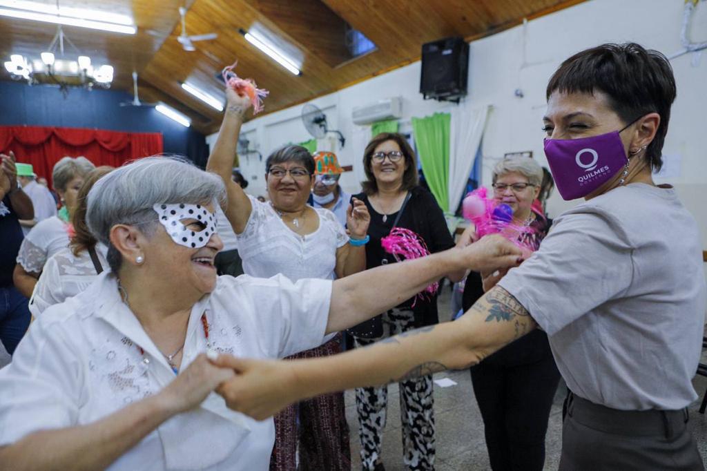MAYRA EN EL FESTEJO DE LA DIRECCIÓN DE PERSONAS MAYORES