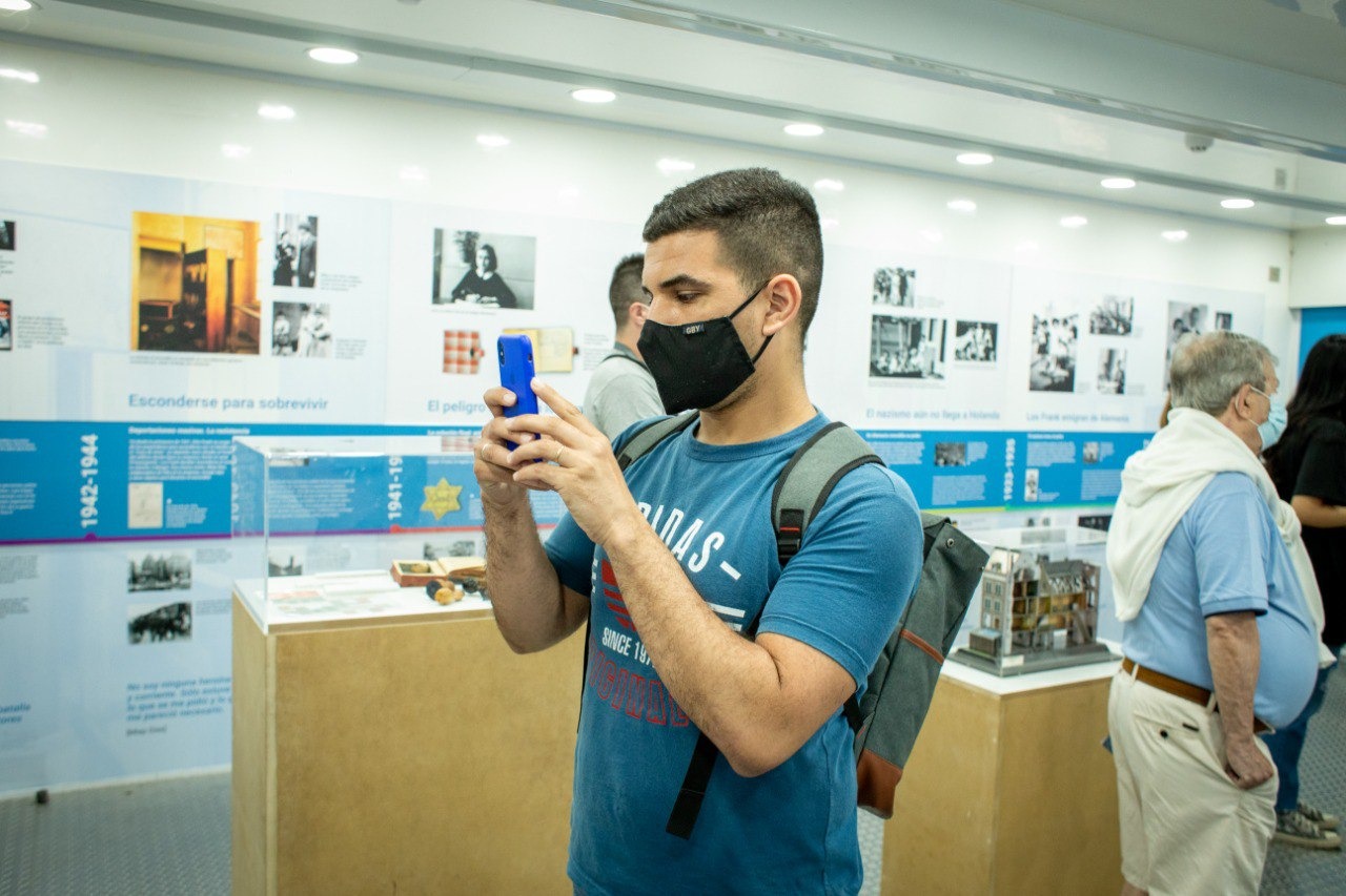 CONTINÚA LA MUESTRA “CASA DE ANA FRANK” EN QUILMES CENTRO