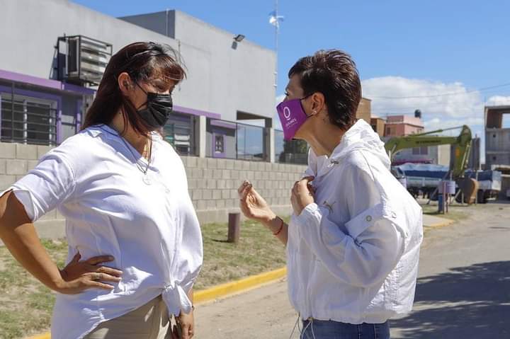 MAYRA Y FERNANDA MIÑO FIRMARON CONVENIOS PARA LA EJECUCIÓN DE OBRAS