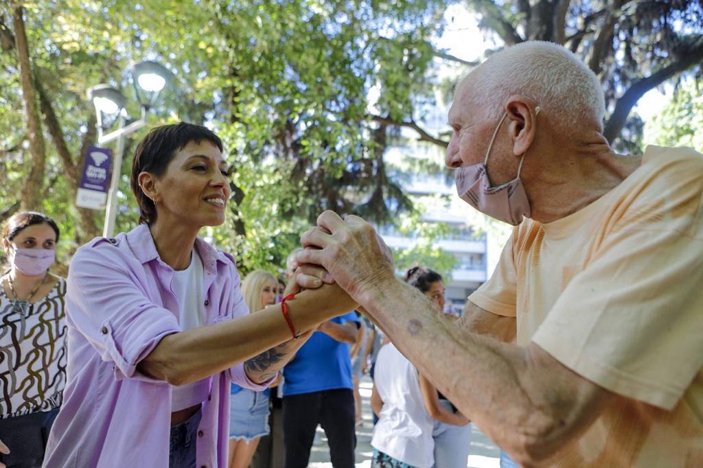 MAYRA INAUGURÓ LA OBRA DE PUESTA EN VALOR DE LA PLAZA DEL BICENTENARIO