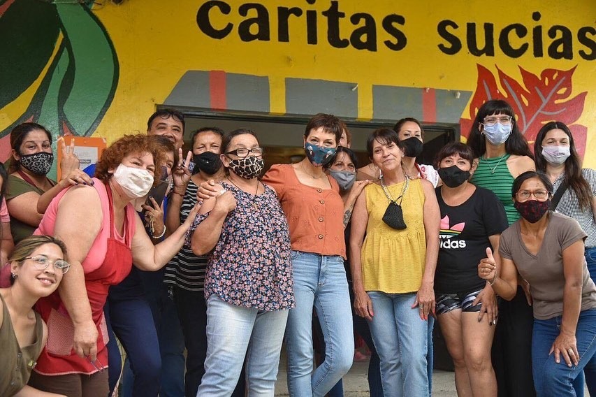 MAYRA VISITÓ EL COMEDOR CARITAS SUCIAS DEL BARRIO LOS ÁLAMOS 