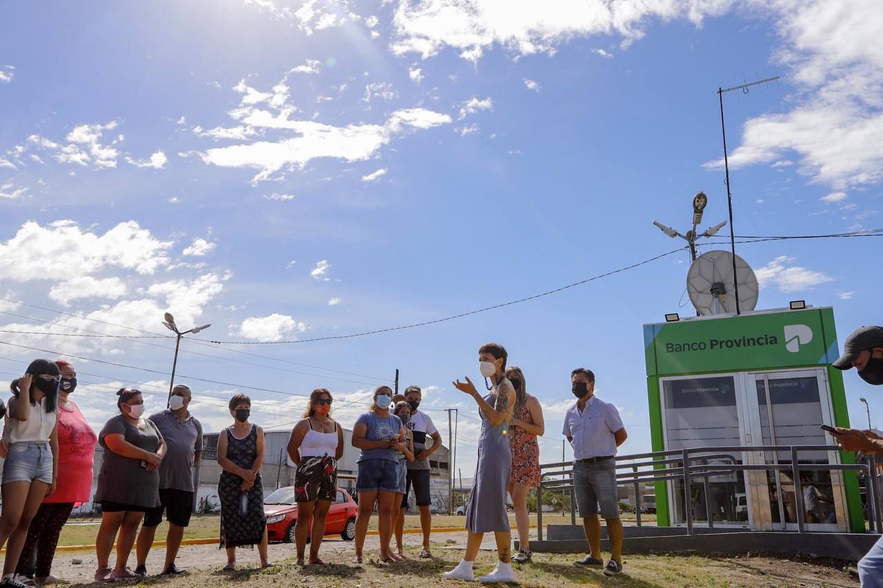 HABILITARON NUEVOS CAJEROS AUTOMÁTICOS DEL BANCO PROVINCIA EN QUILMES OESTE