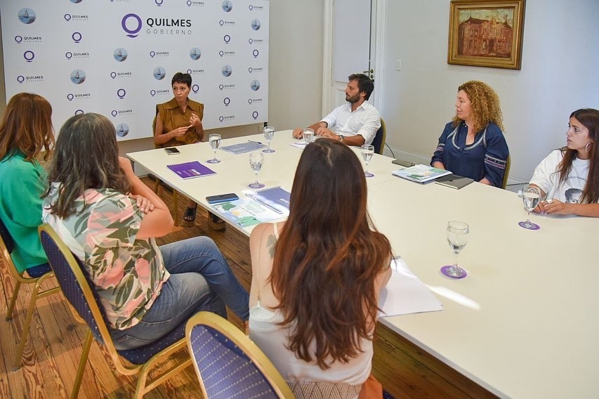   ENCUENTRO PARA ARTICULAR POLÍTICAS CULTURALES EN EL DISTRITO