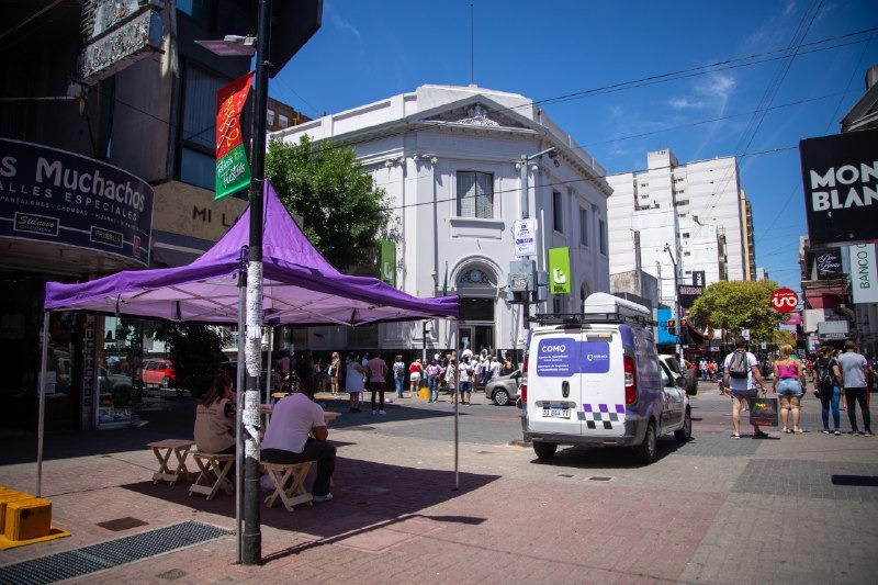 EL MUNICIPIO BRINDÓ ASISTENCIA A VECINOS Y VECINAS QUE HACÍAN TRÁMITES