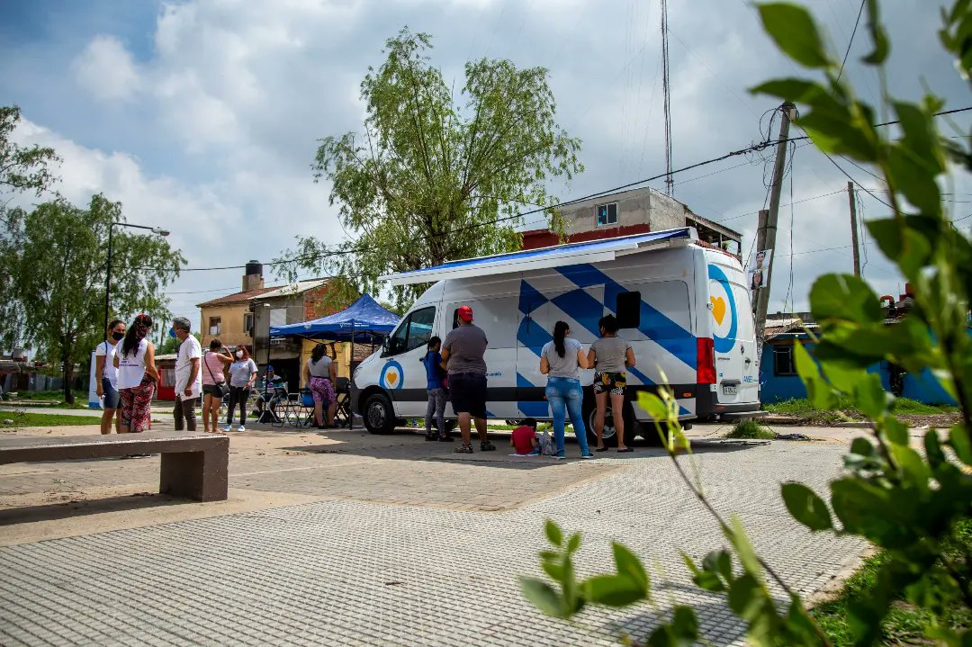 CONTINÚAN LOS OPERATIVOS DEL PROGRAMA QUILMES CERCA EN DISTINTOS BARRIOS