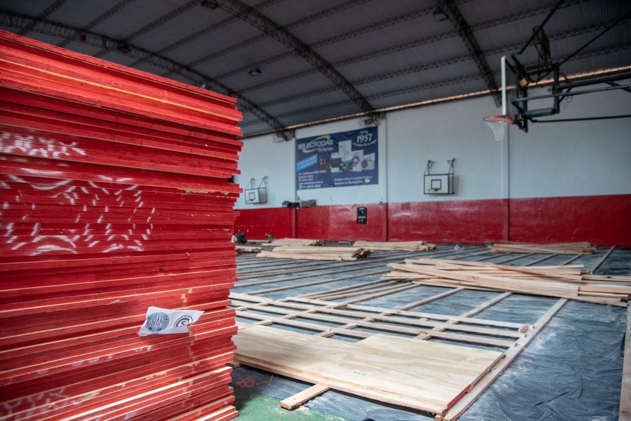 MÁS OBRAS: EL MUNICIPIO DE QUILMES CONTINÚA APOYANDO A LOS CLUBES DE BARRIO