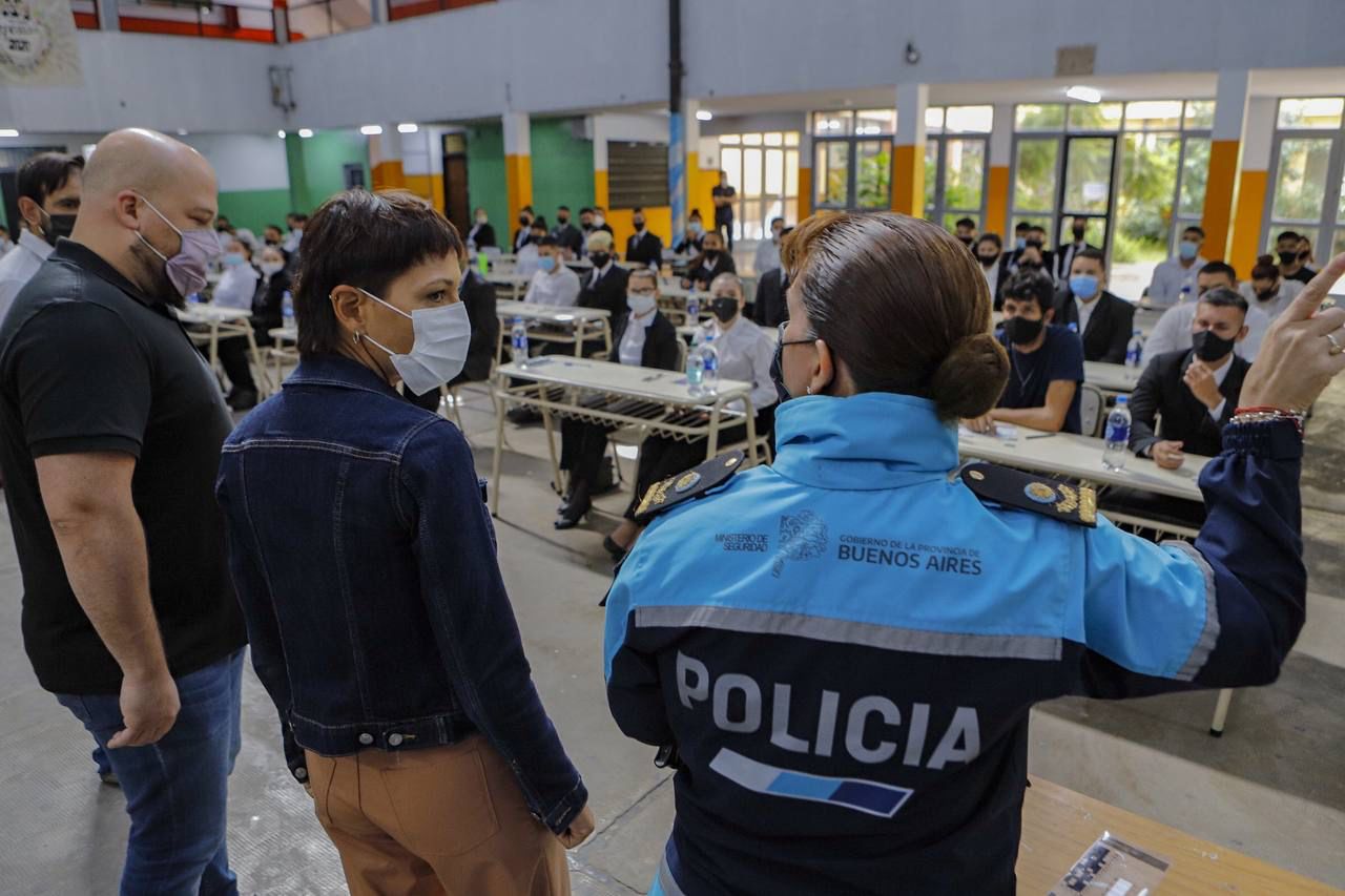 MAYRA PARTICIPÓ DE LA EVALUACIÓN A ASPIRANTES A LA ESCUELA DE POLICIA 